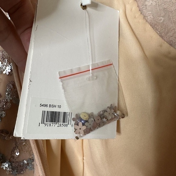 NWT Mac Duggal Sequin Beaded Long Sleeve Gown 5496 Blush Pink Women's Size 10 - Picture 9 of 10